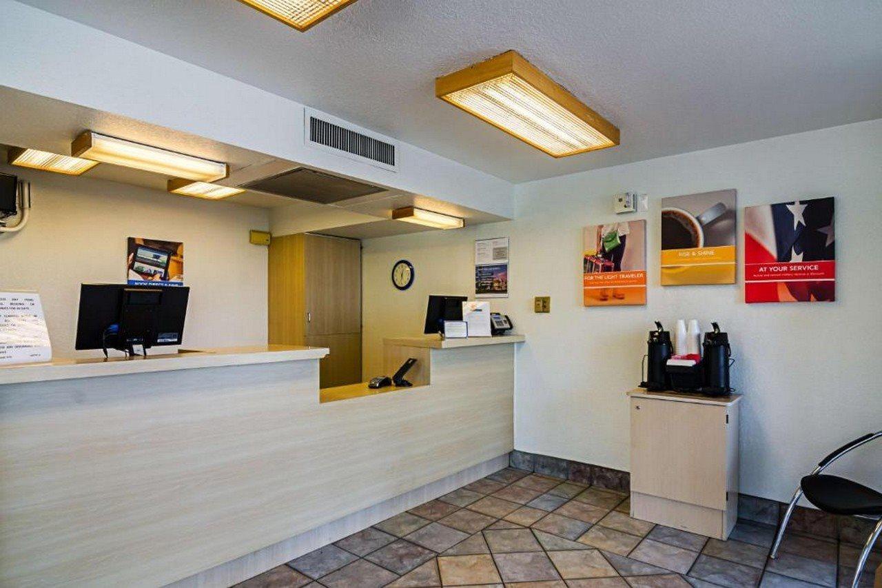 Motel 6-Barstow, Ca Eksteriør billede