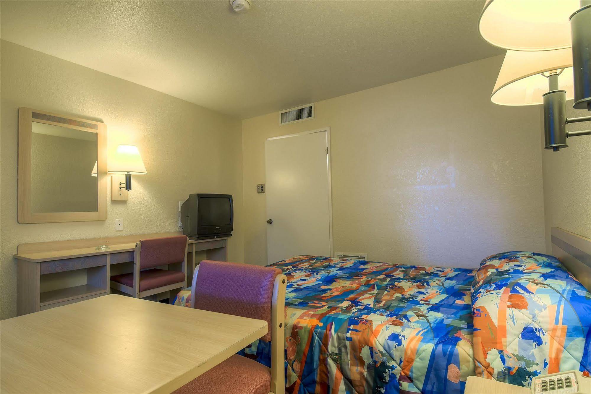 Motel 6-Barstow, Ca Eksteriør billede