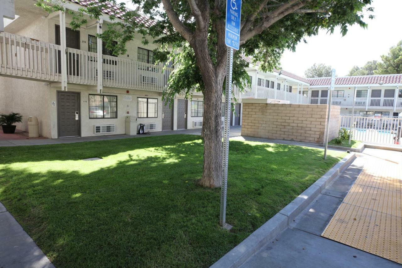 Motel 6-Barstow, Ca Eksteriør billede